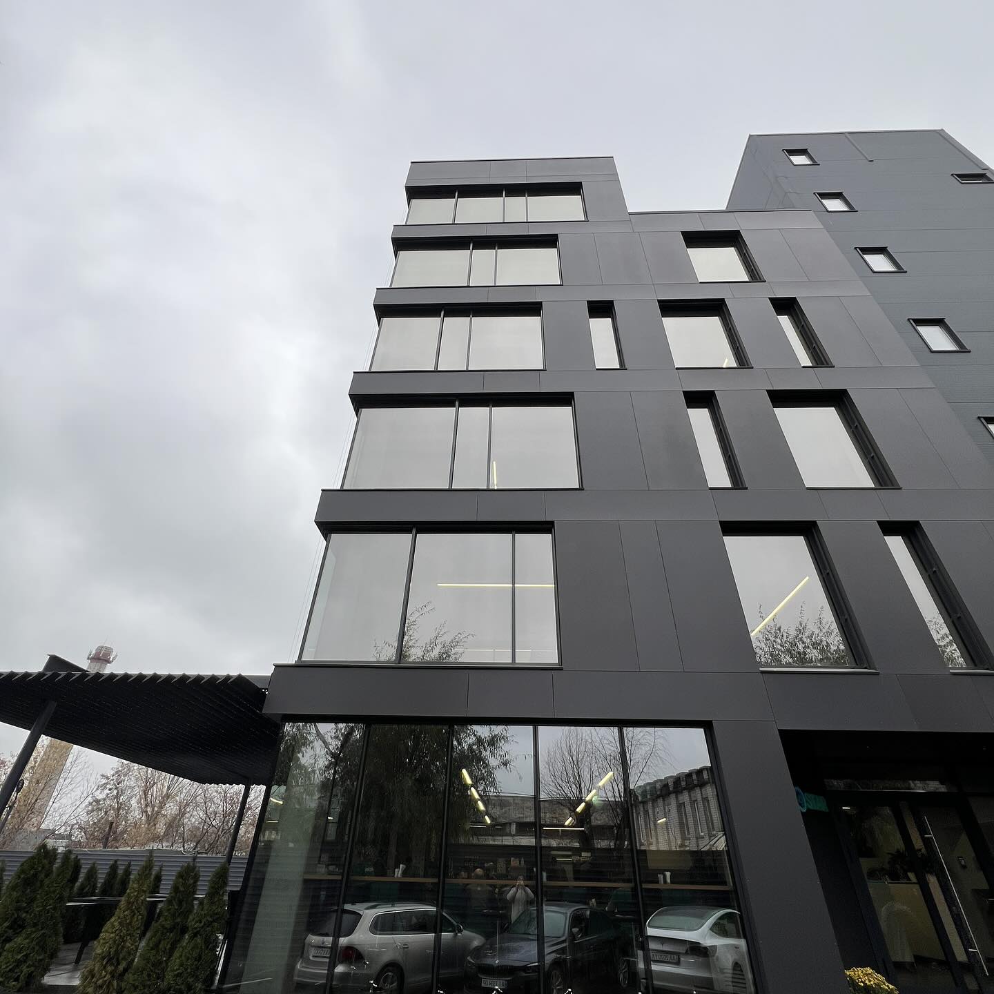 Адміністративна будівля компанії Aerostar, м. Київ