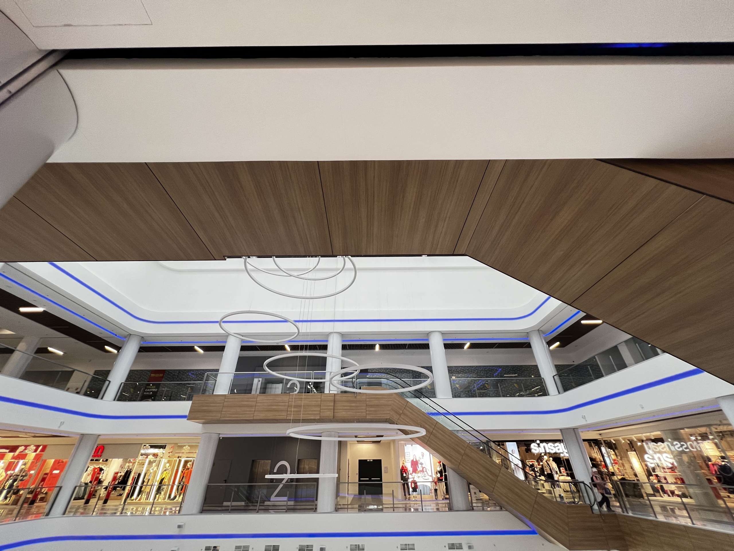 ТРЦ Велес, м. Івано-Франківськ