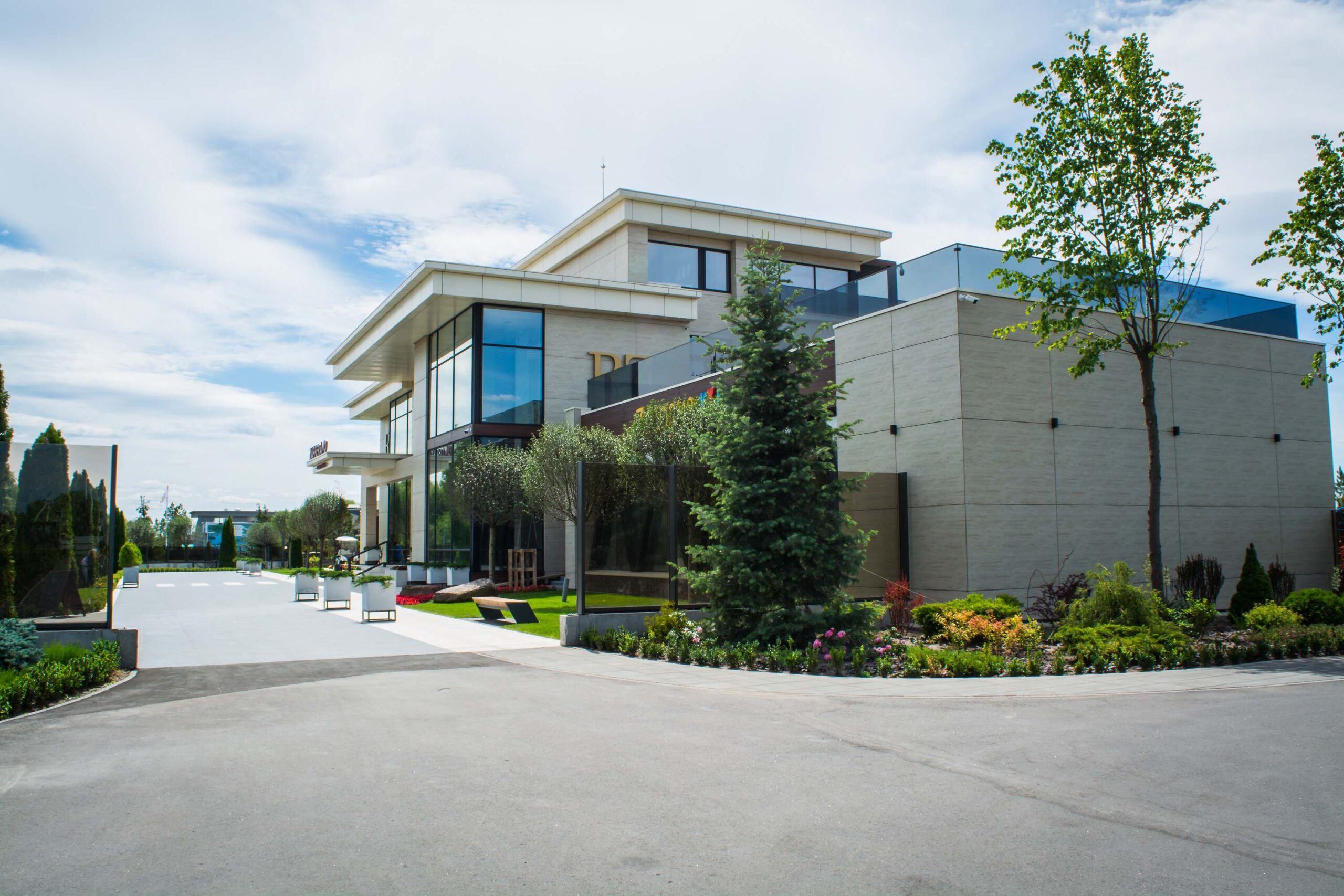 Котеджний комплекс «Рів’єра Золоче», с. Вишеньки