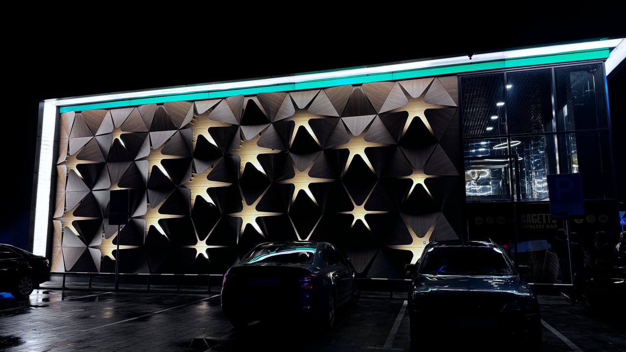 Супермакет Таврія-В, с. Микуличин