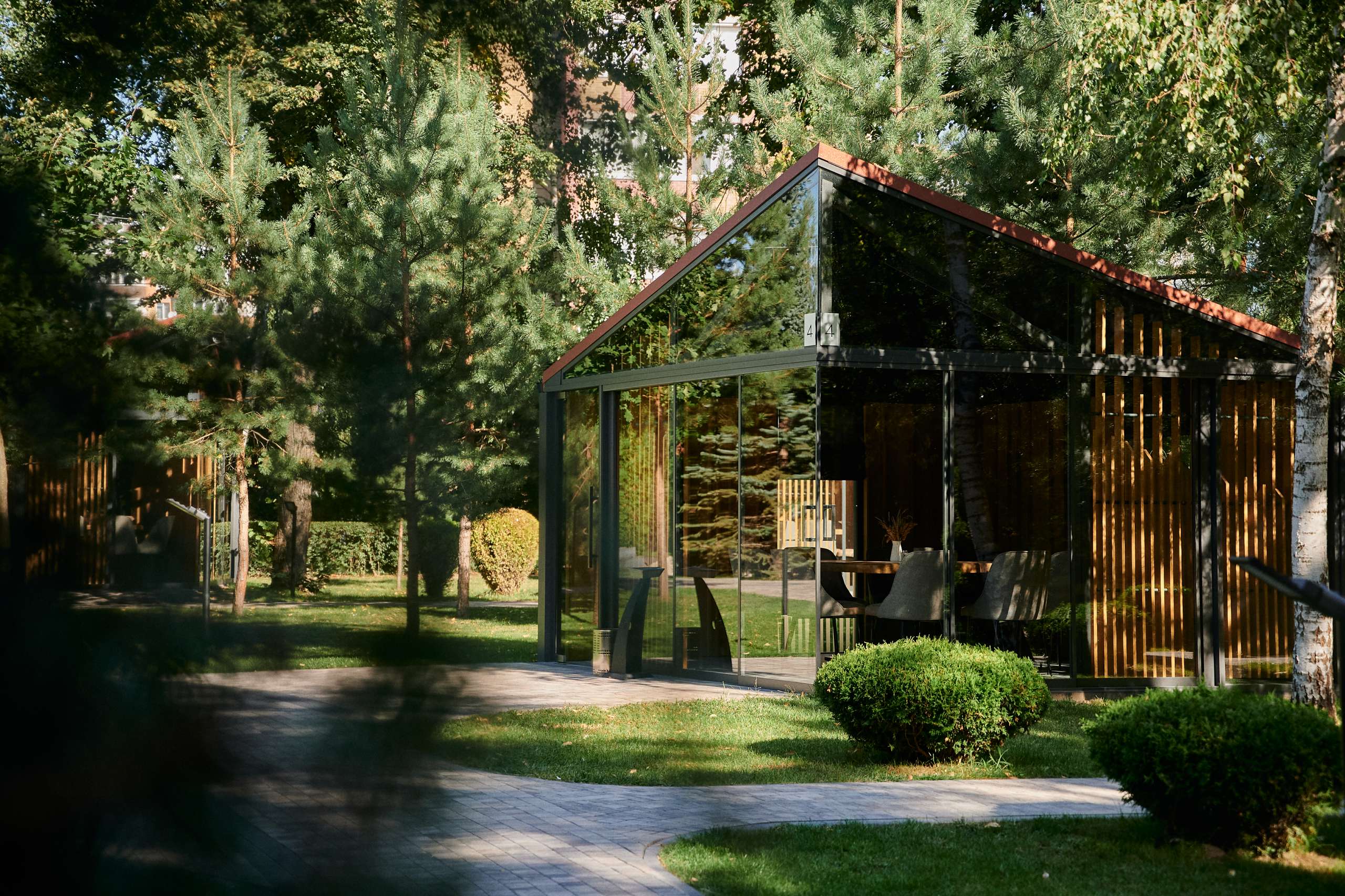 Ресторанний комплекс Срібні Лелеки, м. Луцьк