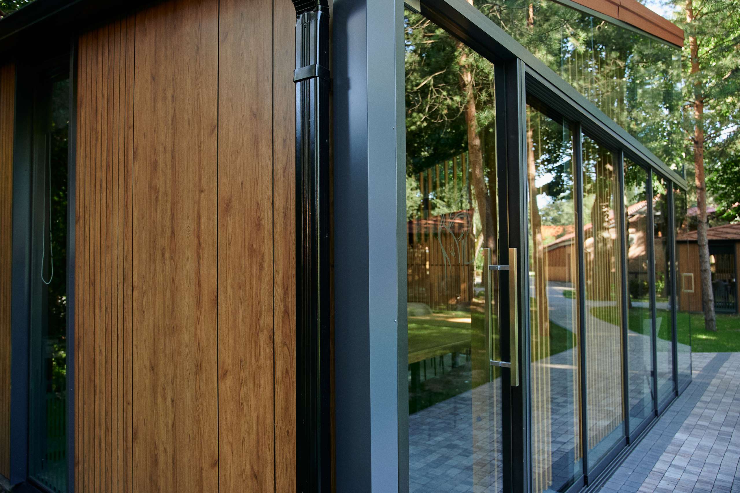 Ресторанний комплекс Срібні Лелеки, м. Луцьк